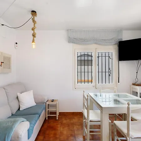 Ava Senia 3a Apartment